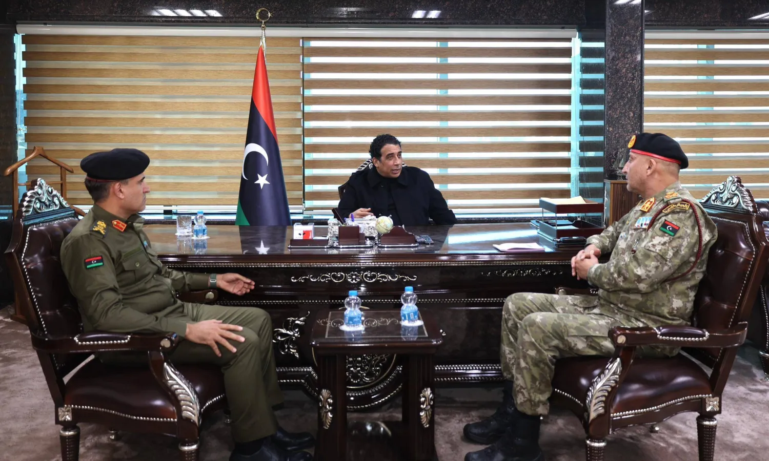 جانب من لقاء رئيس المجلس الرئاسي محمد المنفي مع الحداد (المجلس الرئاسي)