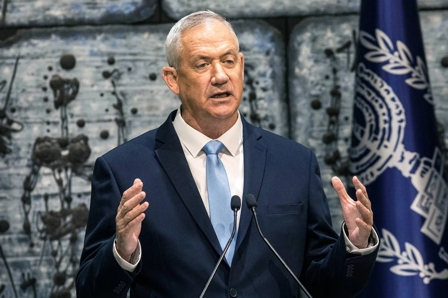  الوزير الإسرائيلي بيني غانتس (د.ب.أ)