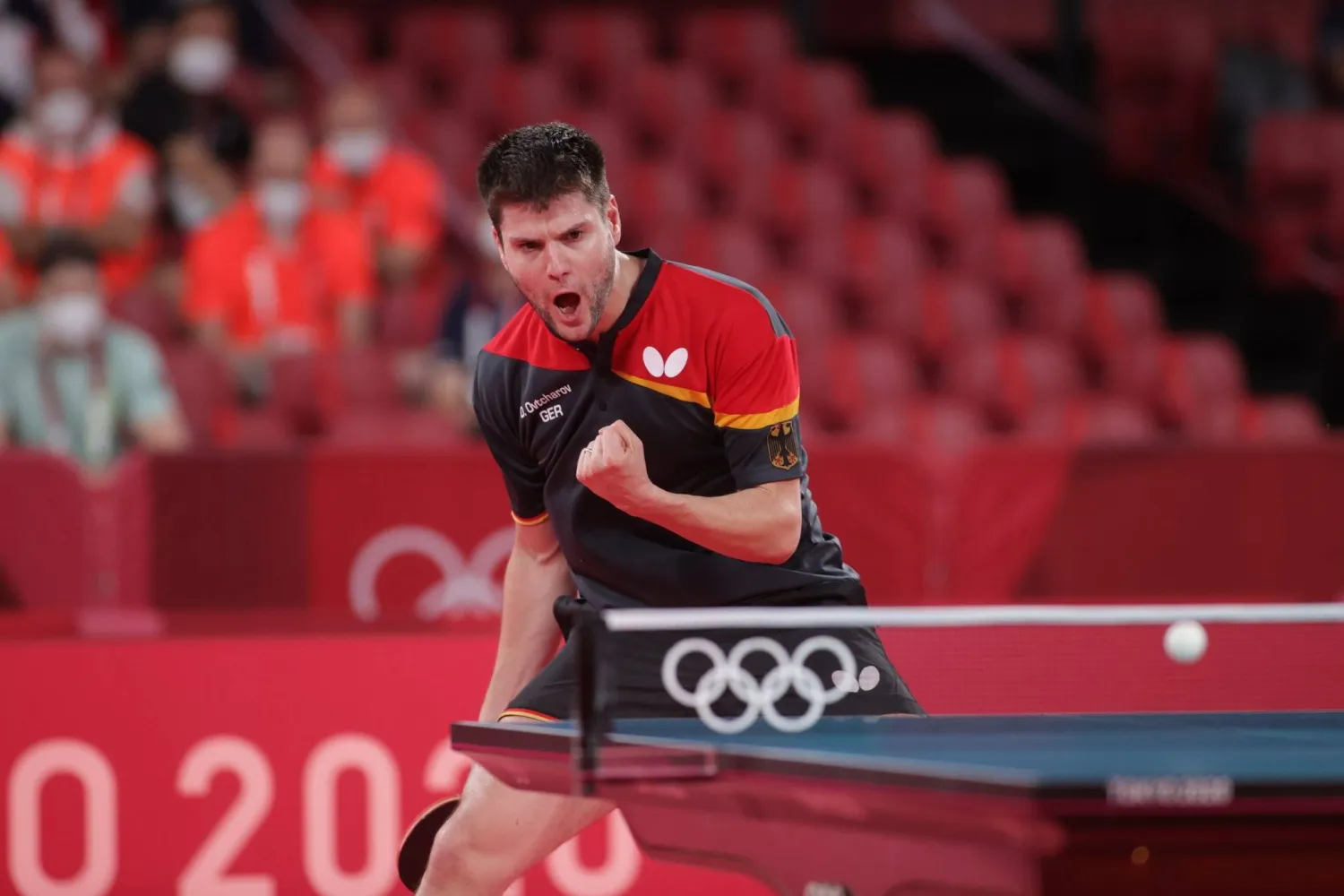 أوفيتشاروف حصد ميدالية أولمبياد طوكيو 2020 (منصة إكس)