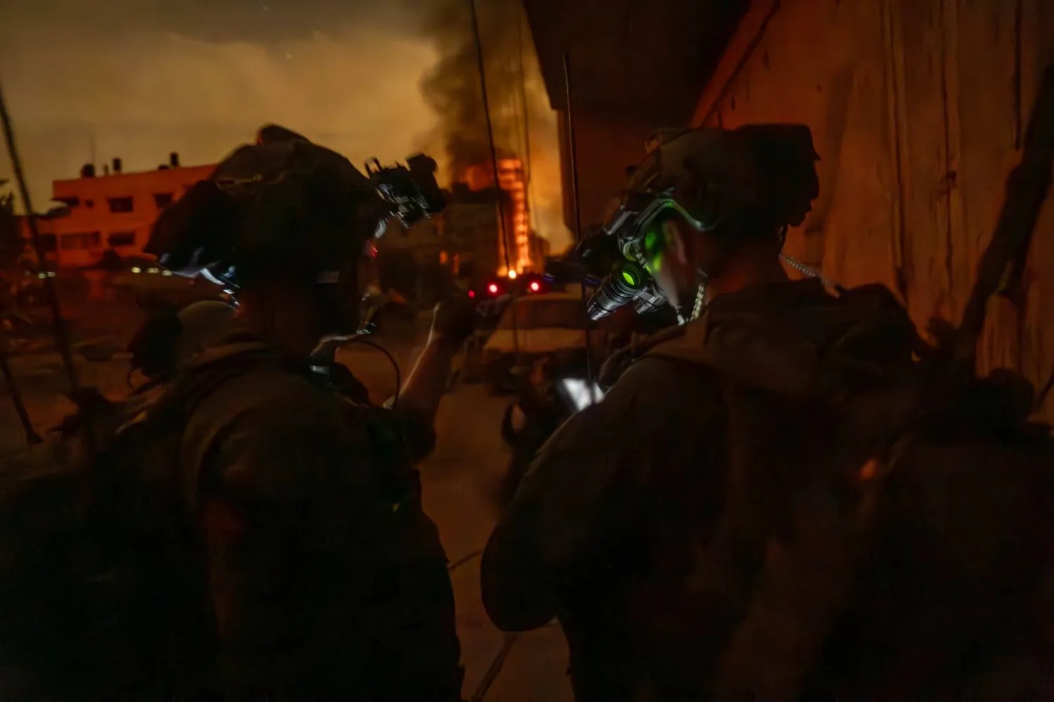 جنديان إسرائيليان في قطاع غزة (موقع الجيش الإسرائيلي) 