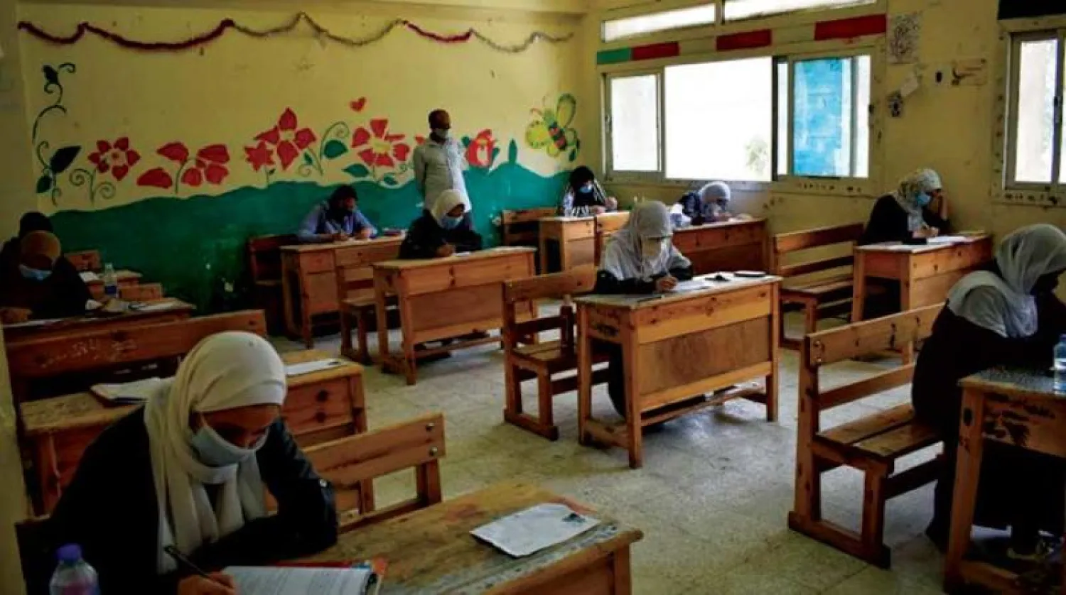 لجنة امتحان لطلبة بالمرحلة الثانوية في إحدى مدارس القاهرة (أرشيفية - غيتي)