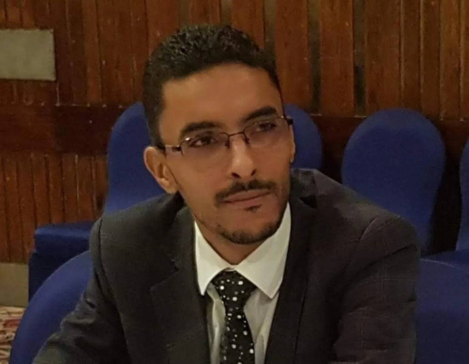 رئيس اللجنة الوطنية لحقوق الإنسان في ليبيا أحمد عبد الحكيم حمزة (الشرق الأوسط)