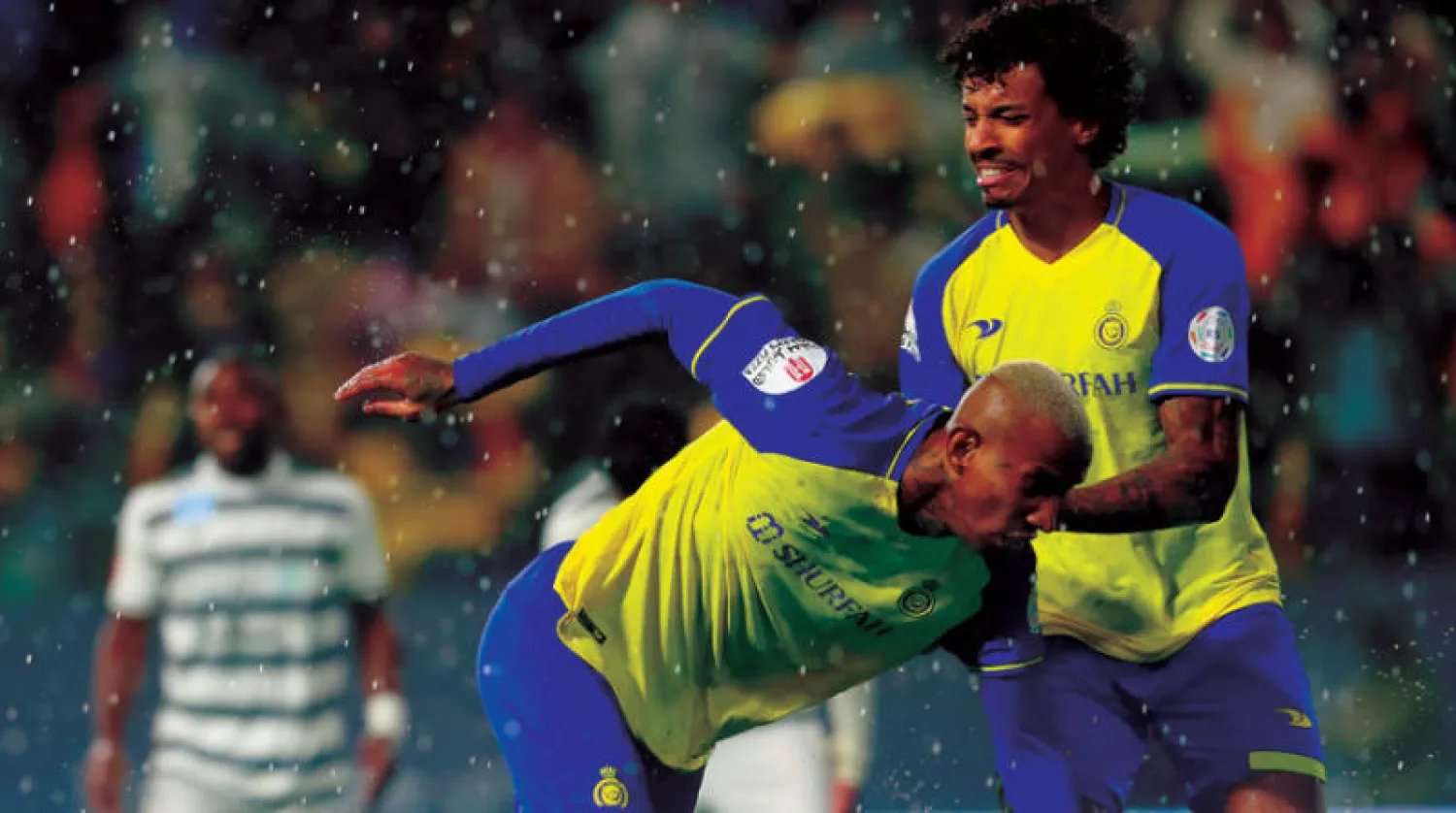 تاليسكا محتفلاً بهدفه الأول في مرمى الطائي (تصوير: عبد العزيز النومان)