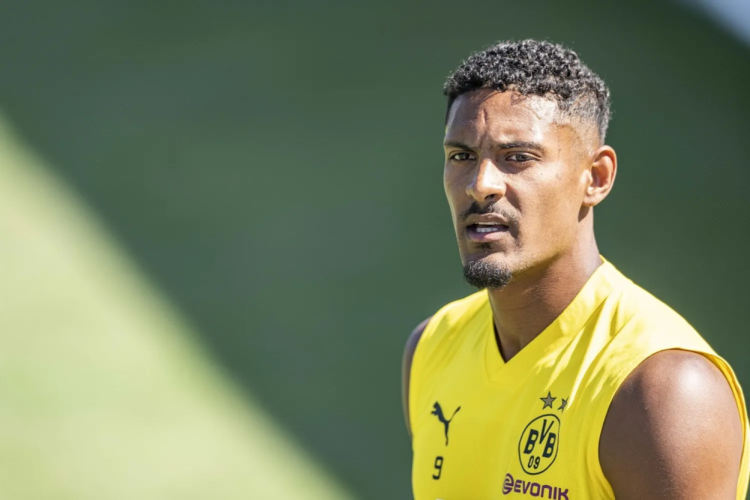 Khám Phá Sức Mạnh Trên Hàng Công Của Sébastien Haller