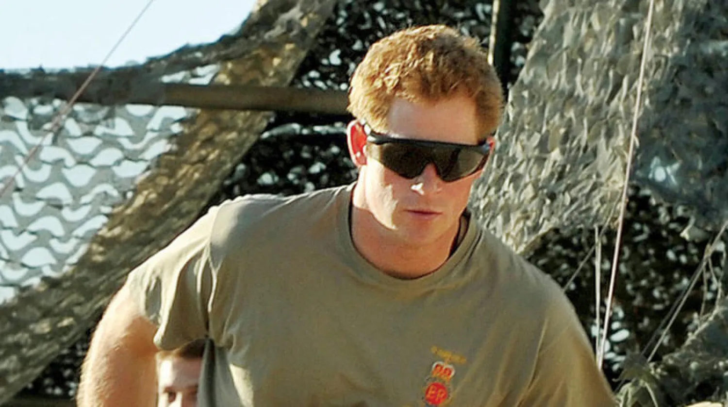 الأمير هاري في أفغانستان عام 2012 (أ.ب)