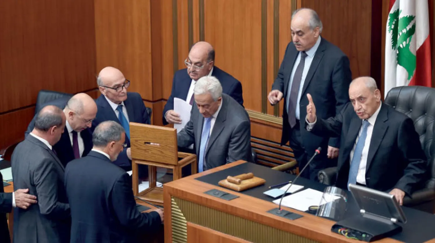 رئيس البرلمان نبيه بري لدى ترؤسه إحدى الجلسات التي فشلت حتى الآن في انتخاب رئيس للبنان (إ. ب. أ)