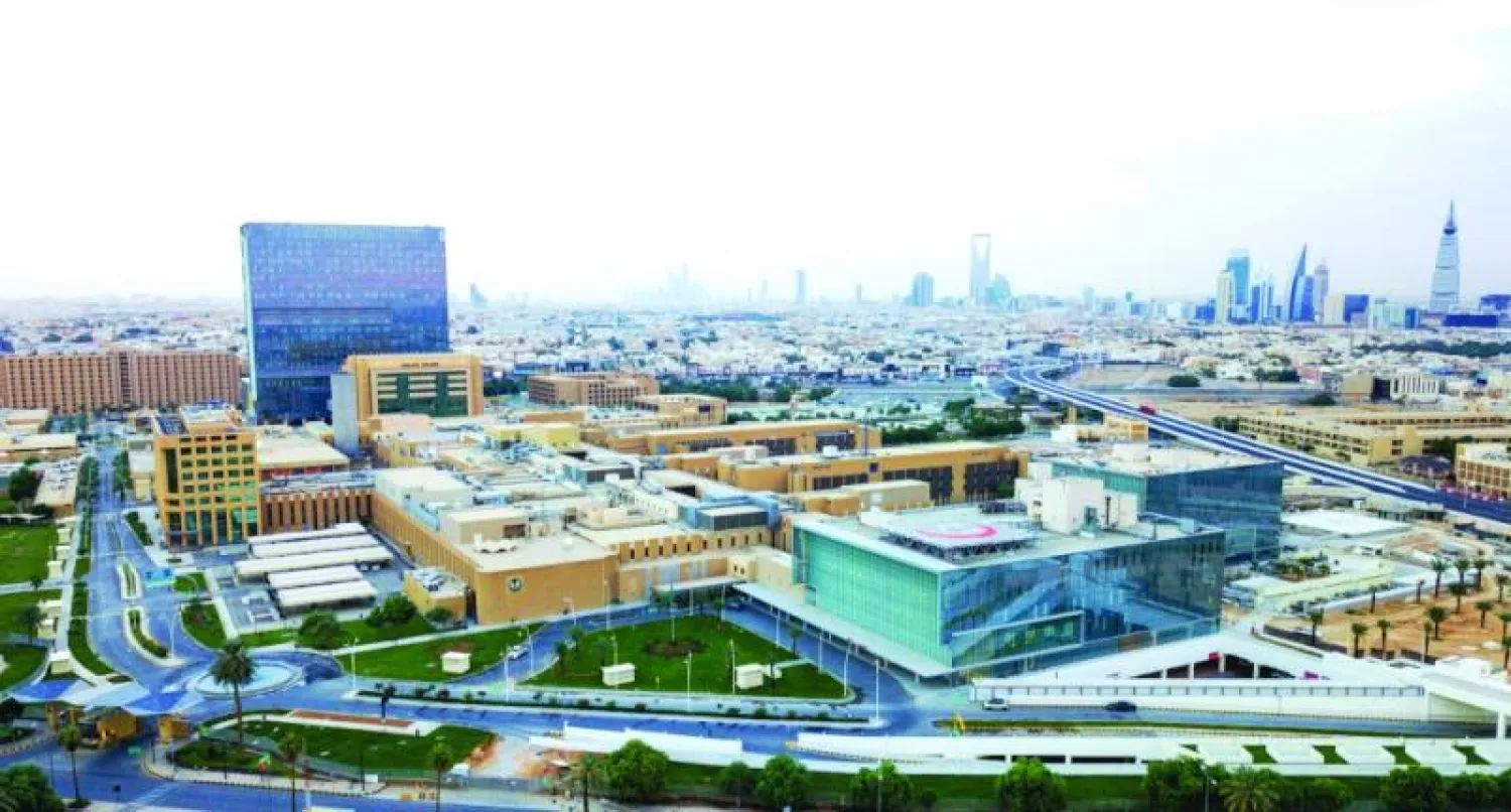 فريق سعودي يزرع قلباً لأصغر رضيعة على مستوى الشرق الأوسط