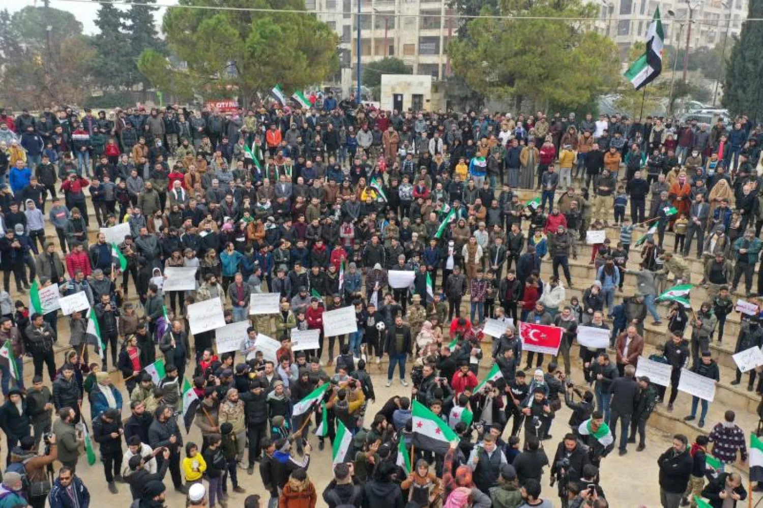 واحدة من المظاهرات التي خرجت في الشمال السوري ضد التطبيع التركي مع الأسد (أ.ف.ب)
