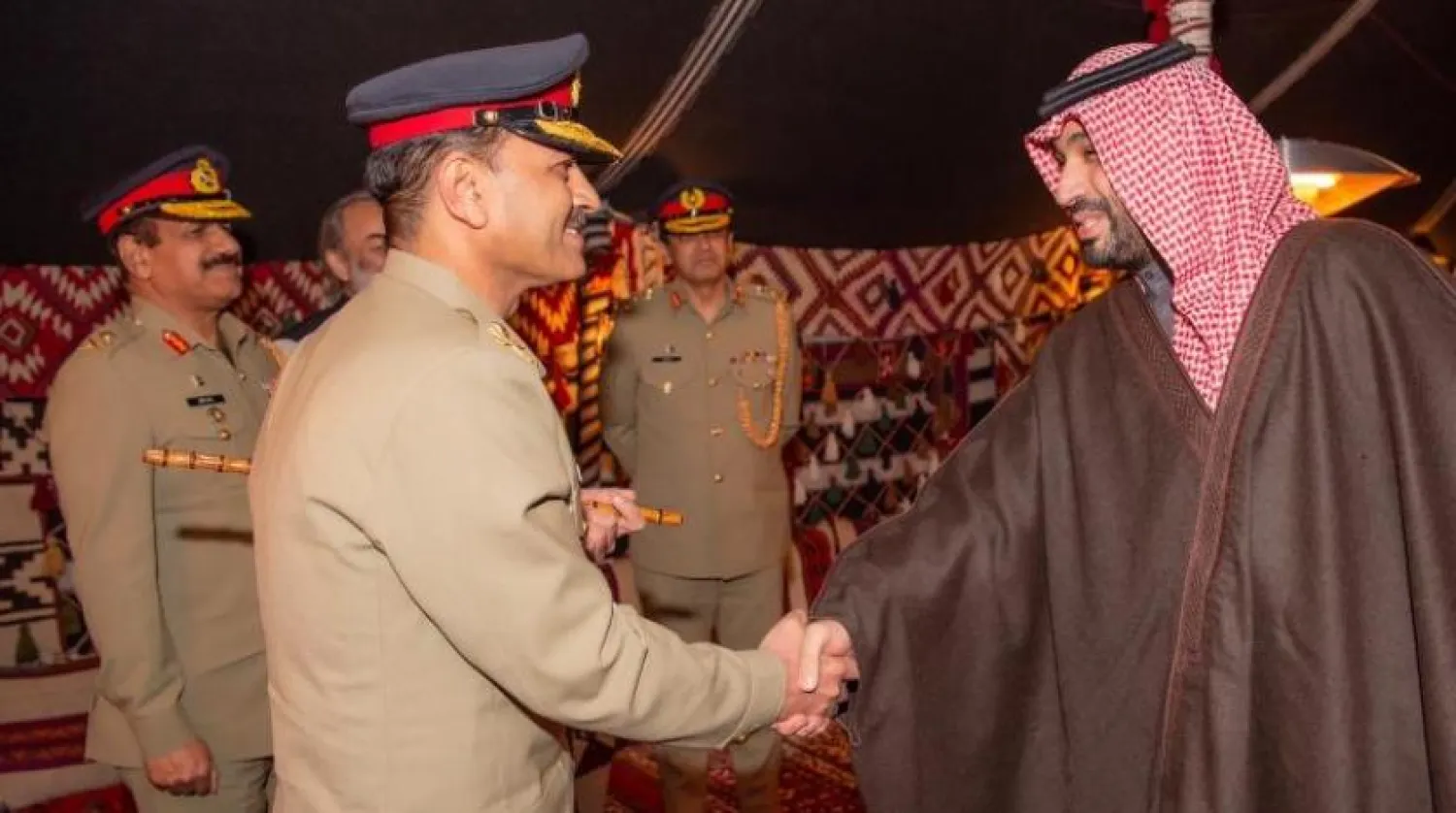 Crown Prince Mohammed bin Salman received on Sunday the Chief of Army Staff of Pakistan, Lieutenant General Asim Munir (SPA)