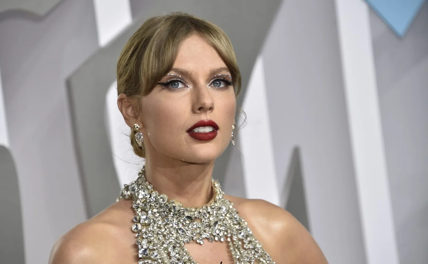 Taylor Swift arrives at the MTV Video Music Awards on Sunday, Aug. 28, 2022, in Newark, N.J. (AP)