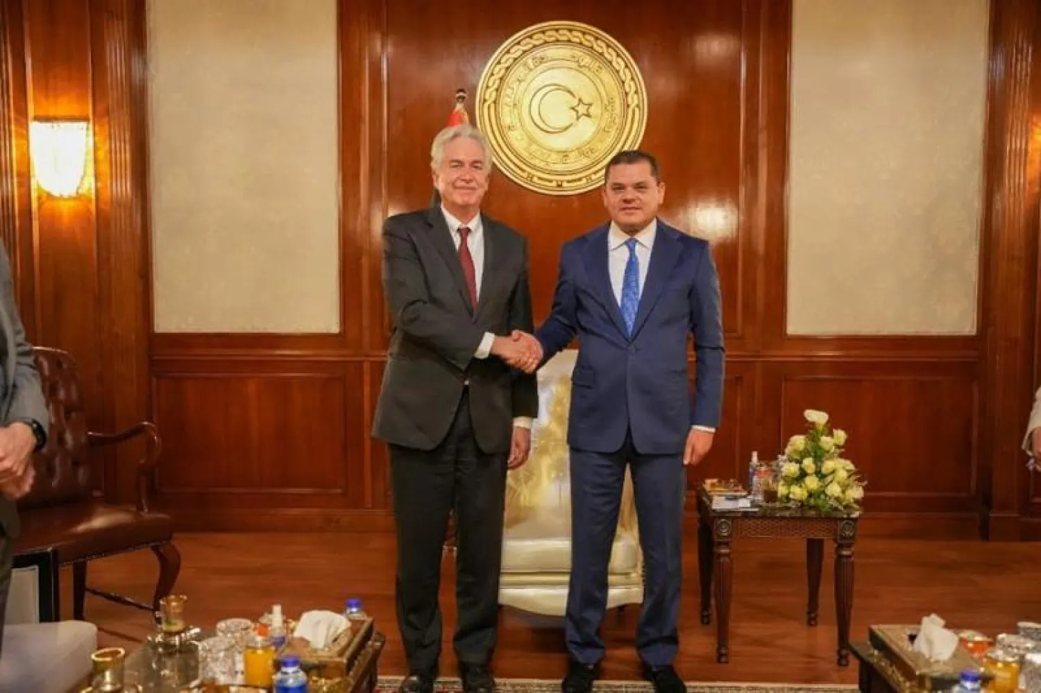 الدبيبة يلتقي مدير وكالة الاستخبارات الأميركية ويليام بيرنز في طرابلس (مكتب الدبيبة)