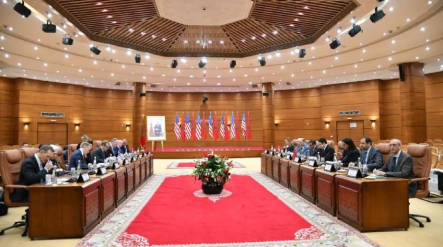 ABD heyetinin Faslı mevkidaşlarıyla görüşmesinden bir kare (Fas Dışişleri Bakanlığı)