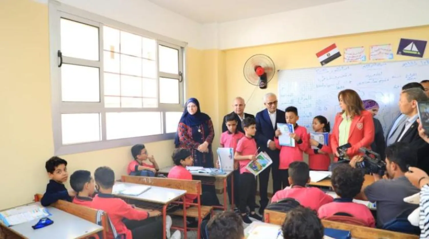 «غش إلكتروني» وصعوبات تقنية... لماذا تتكرر مشكلات الامتحانات بمصر؟