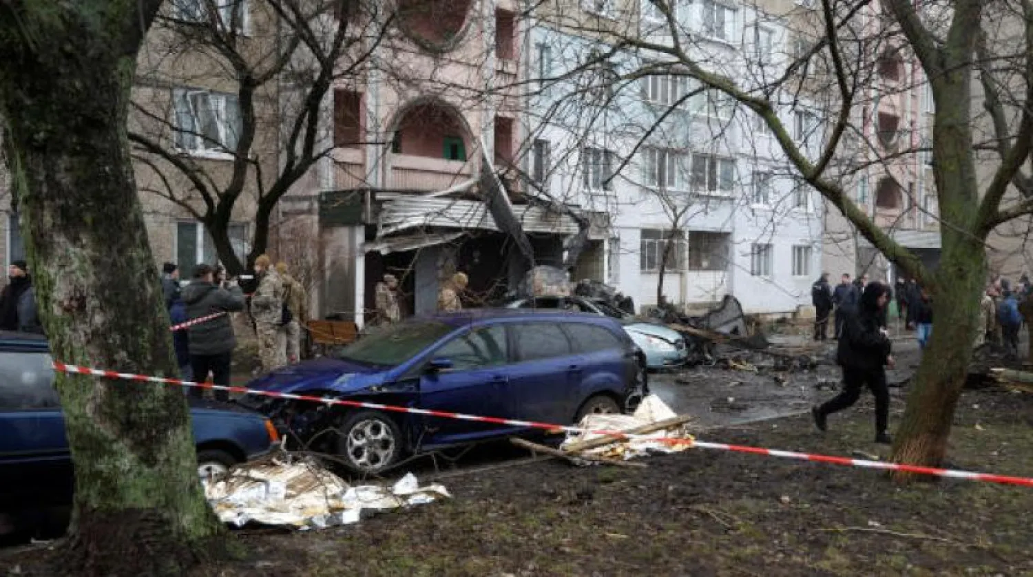 Kiev yakınlarındaki Brovary’de helikopter kazasının yaşandığı alan (Reuters)