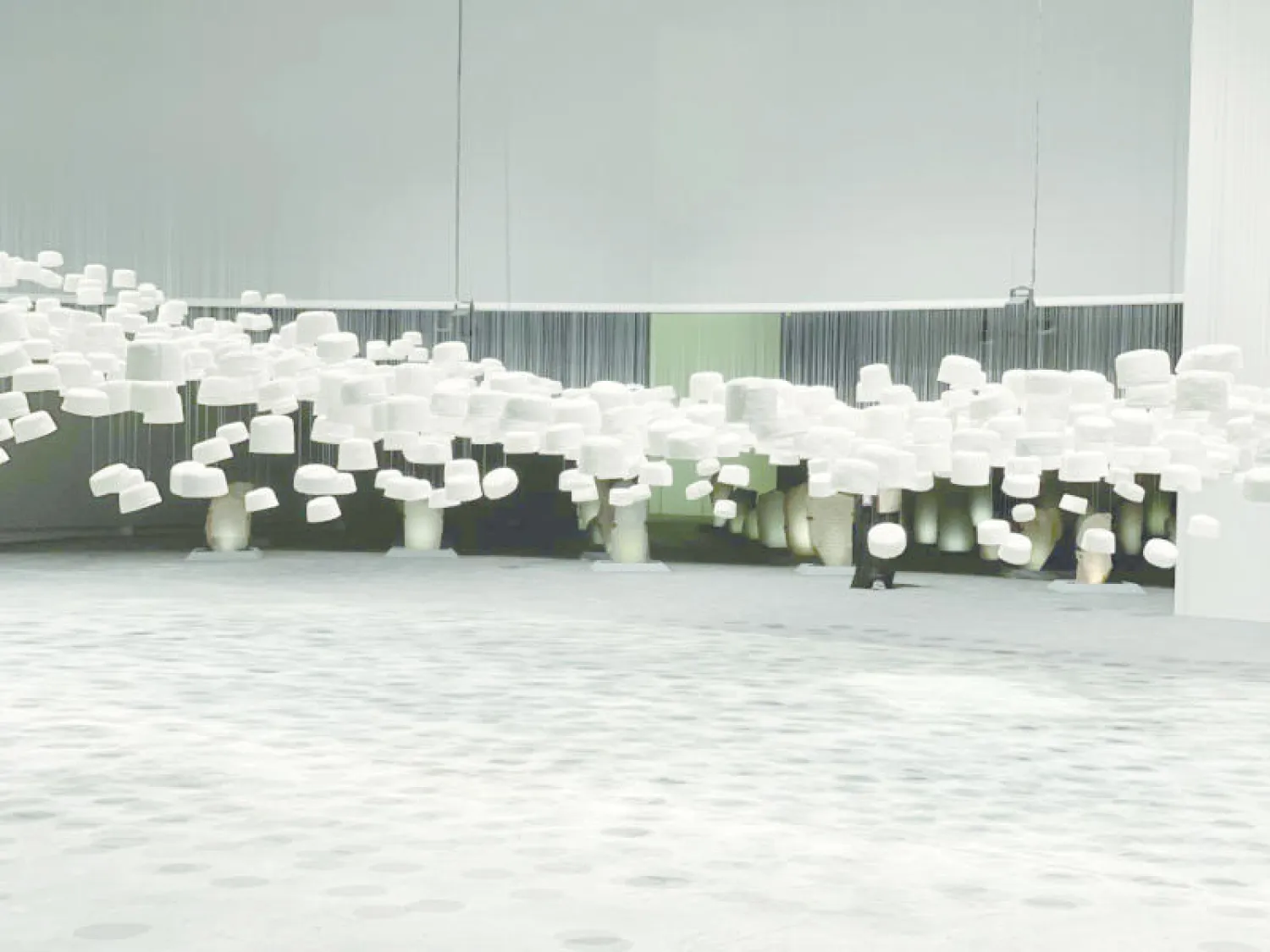 «بين الرجال» للفنان هارون جان - سالي (الشرق الأوسط)