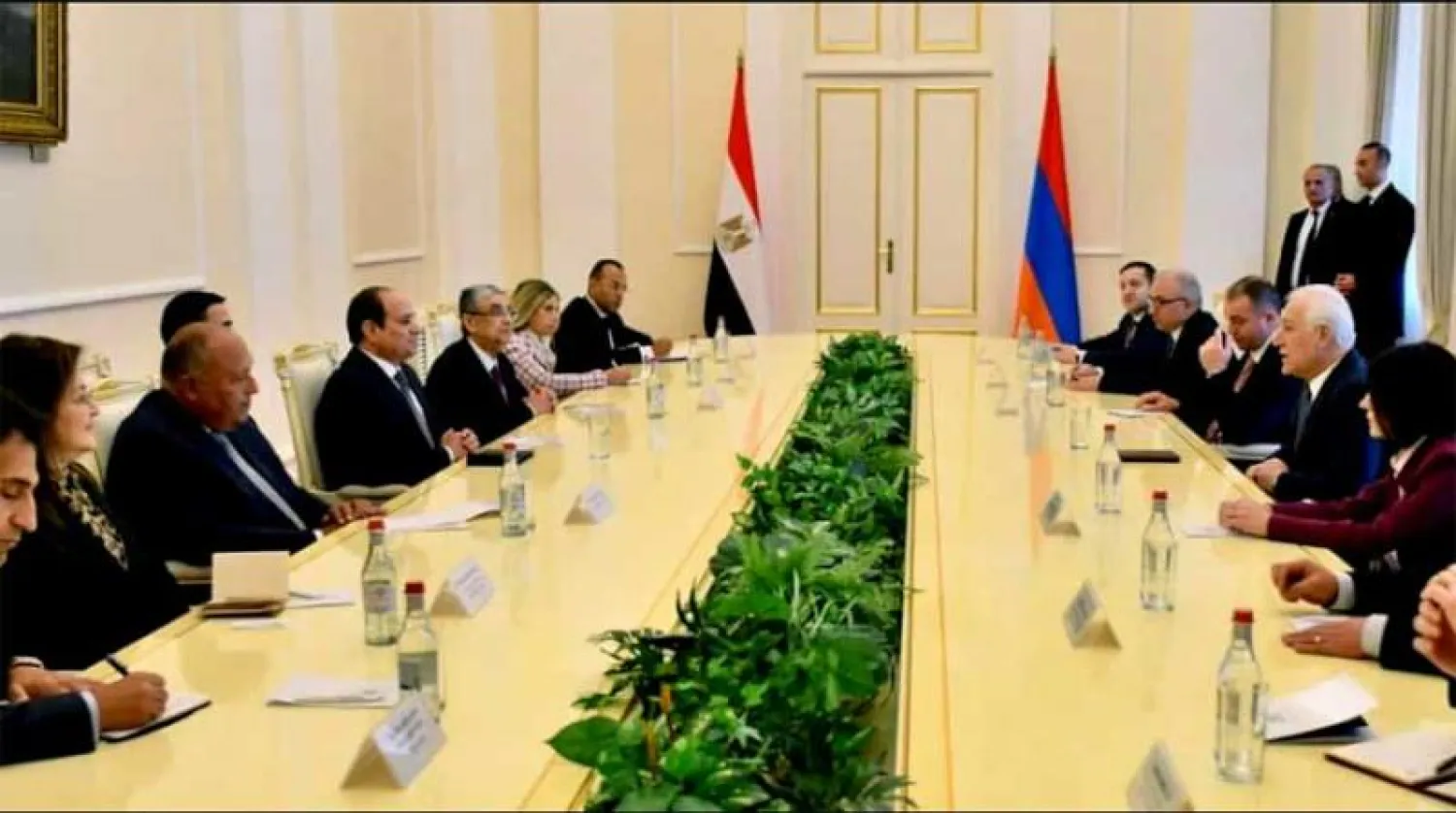 جلسة مباحثات موسعة بين وفدي مصر وأرمينيا (الرئاسة المصرية)