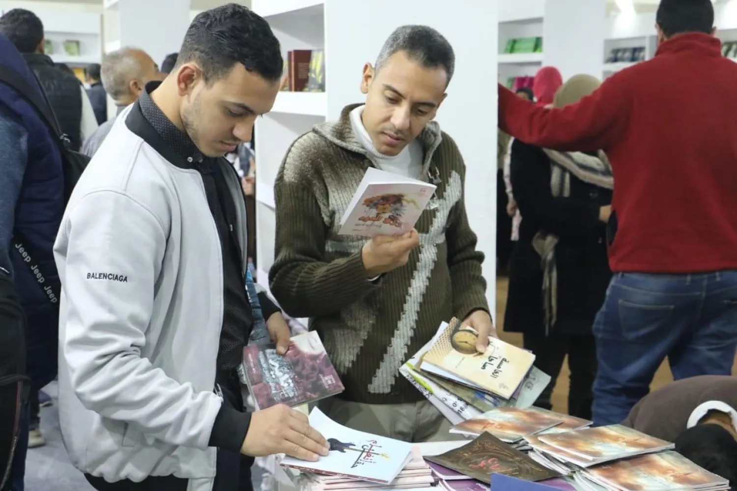 طه حسين يكرس حضوره الثقافي في الذكرى الخمسين لرحيله