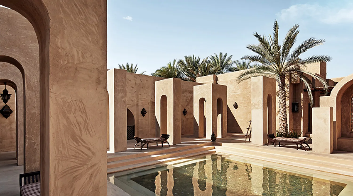 منتجع «باب الشمس» واحة أيقونية في قلب الصحراء تنبض بإرث الإمارات
