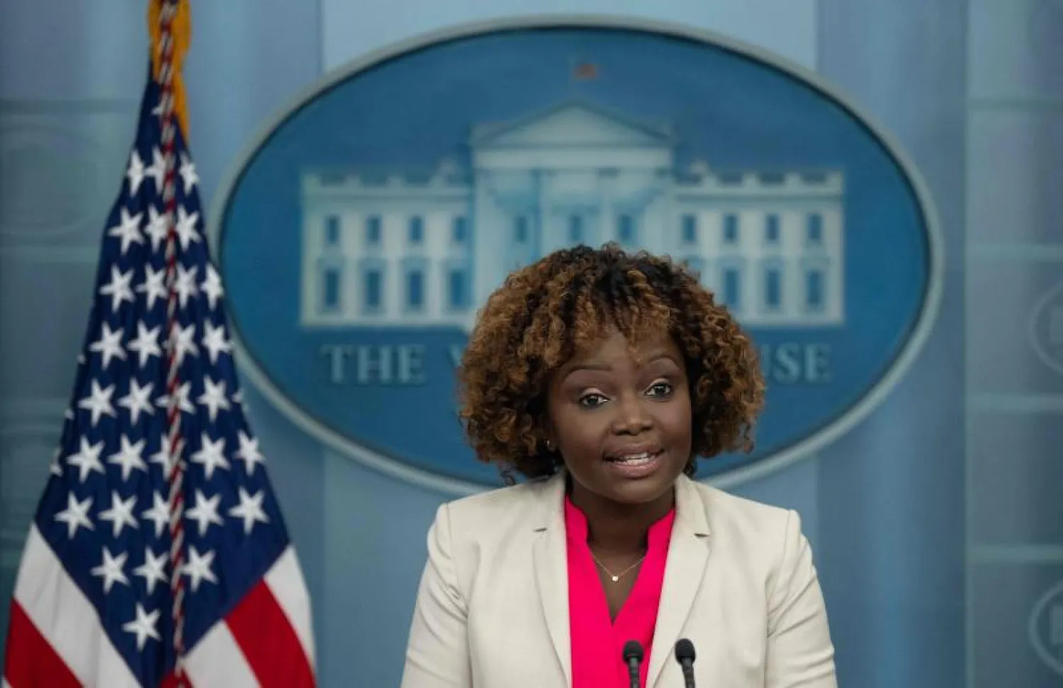 المتحدثة باسم البيت الأبيض كارين جان-بيار (أ.ف.ب)