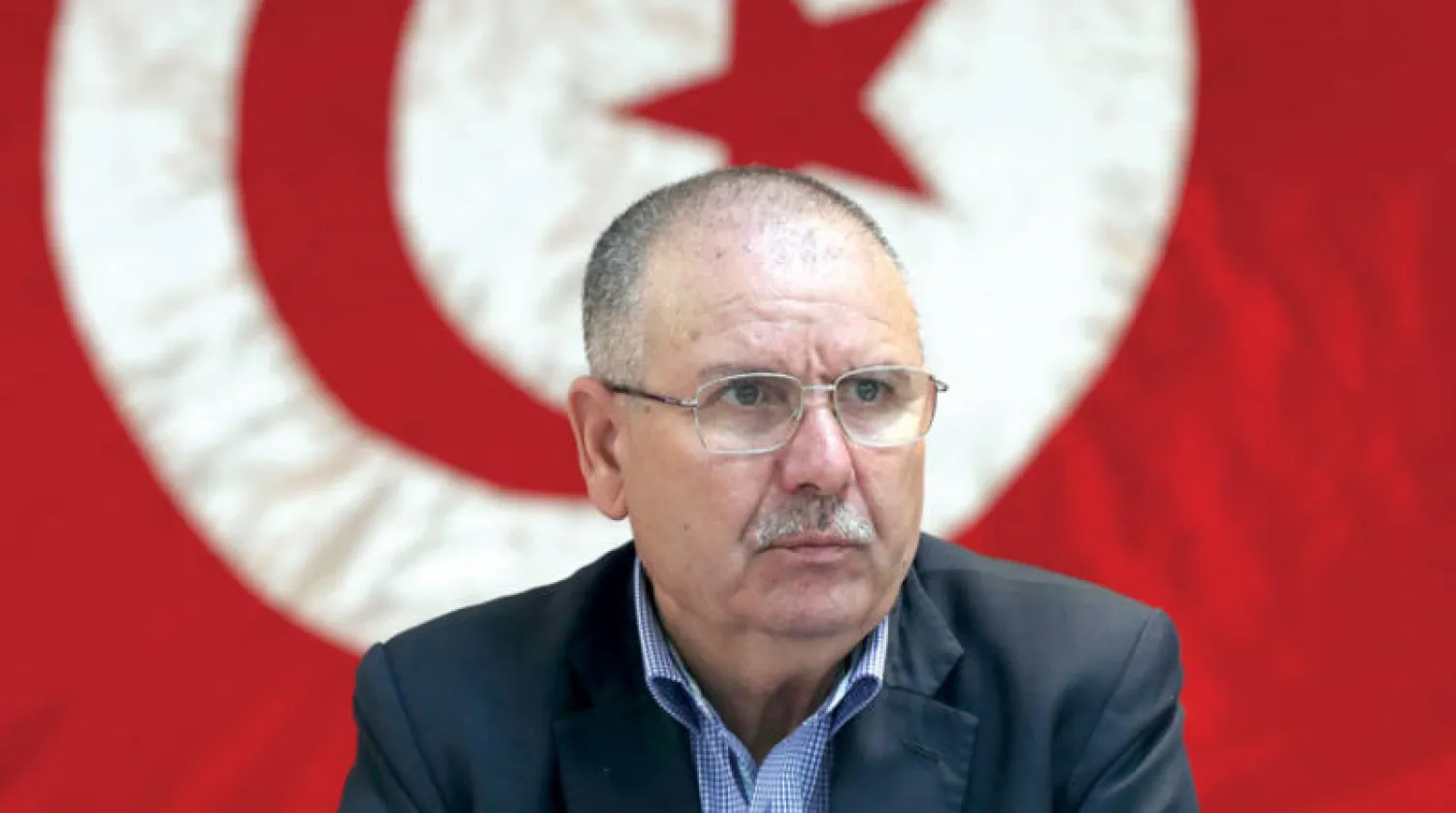 الطبوبي جدد تأكيده على ضرورة المحافظة على حقوق العمال خلال مؤتمر موظفي السكك الحديدية أمس (إ.ب.أ)