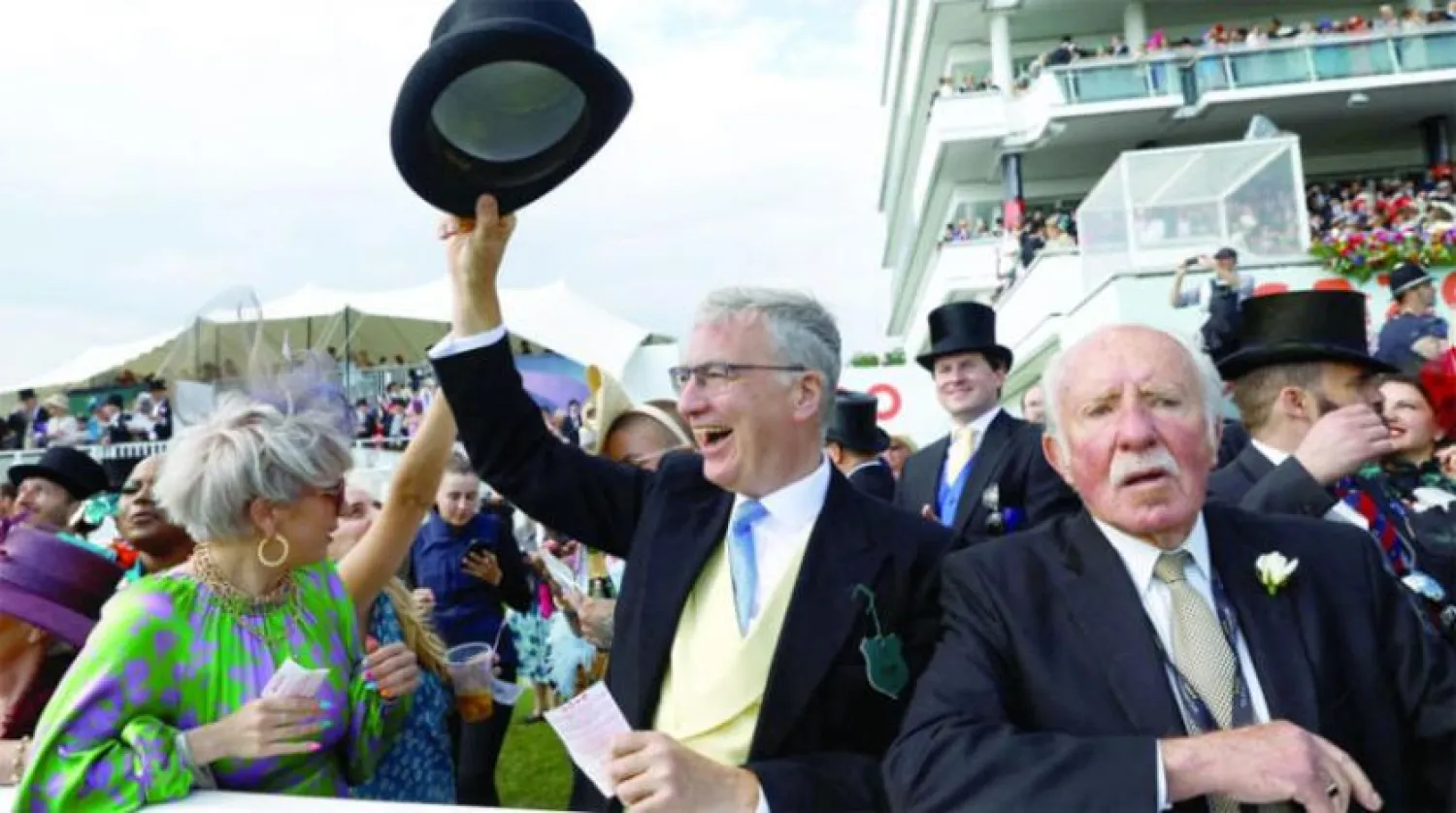 Karar gelenekselciler arasında şoka neden oldu (Reuters)