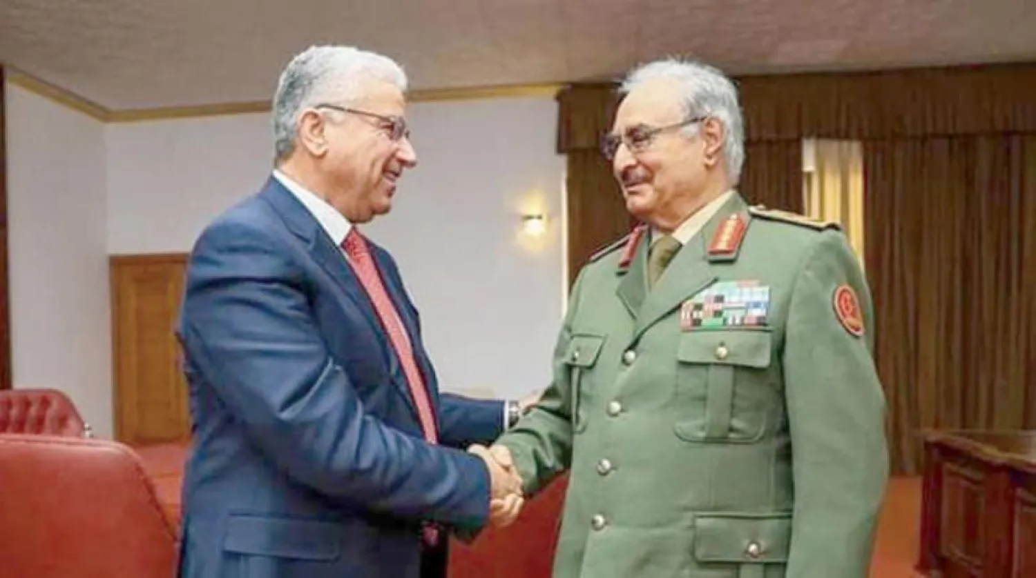Başağa'nın Bingazi'de Mareşal Halife Hafter ile görüşmesinden bir kare (İstikrar Hükümeti)