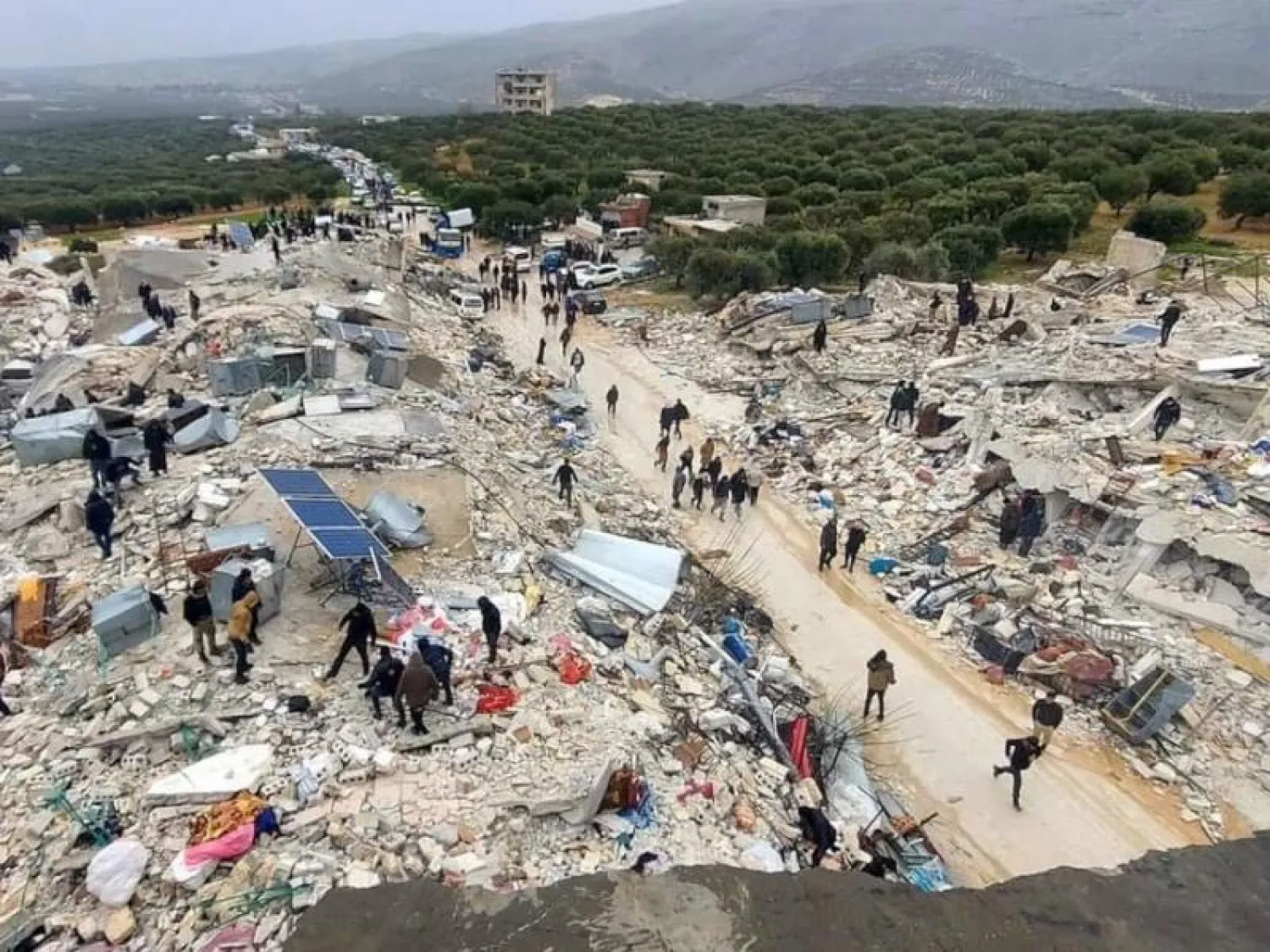 المنكوبون من الزلزال في سوريا وتركيا في انتظار المساعدات لتجاوز آثار الكارثة (المكتب الإقليمي لمنظمة الصحة العالمية لشرق المتوسط)