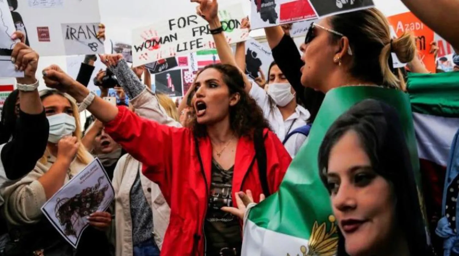 Demonstrators on October 2 in Istanbul called for freedom for Iranian women, against the background of the killing of Mahsa Amini. (Reuters)
