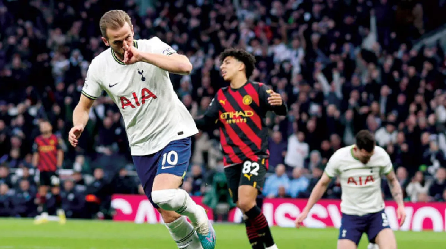 كين بعد هدفه التاريخي في شباك مانشستر سيتي (أ.ف.ب)