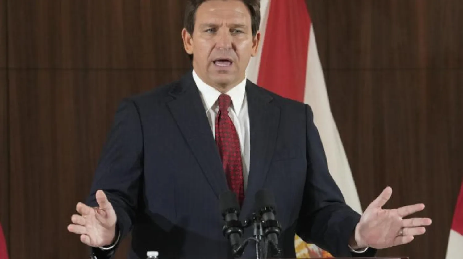 Florida Valisi Cumhuriyetçi Ron DeSantis (AP)