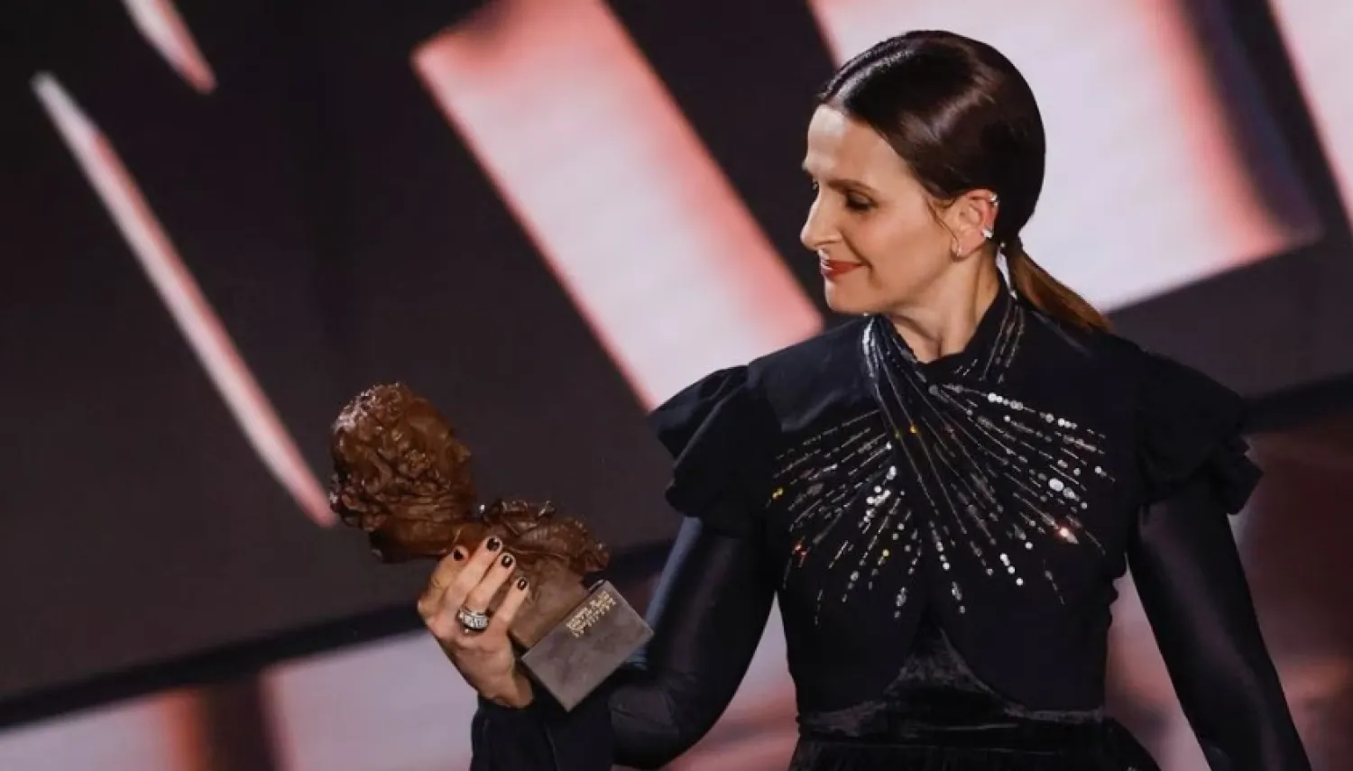 Juliette Binoche receives the International Honorary Goya award during the Spanish Film Academy's Goya Awards ceremony in Seville, Spain, February 11, 2023. REUTERS/Marcelo del Pozo