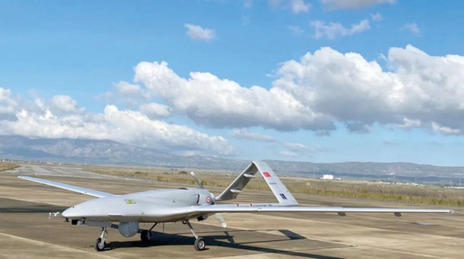 المسيّرة التركية «بيرقدار TB2» على قائمة التقنيات المتطورة في العالم لعام 2023 (وكالة أنباء تركيا)