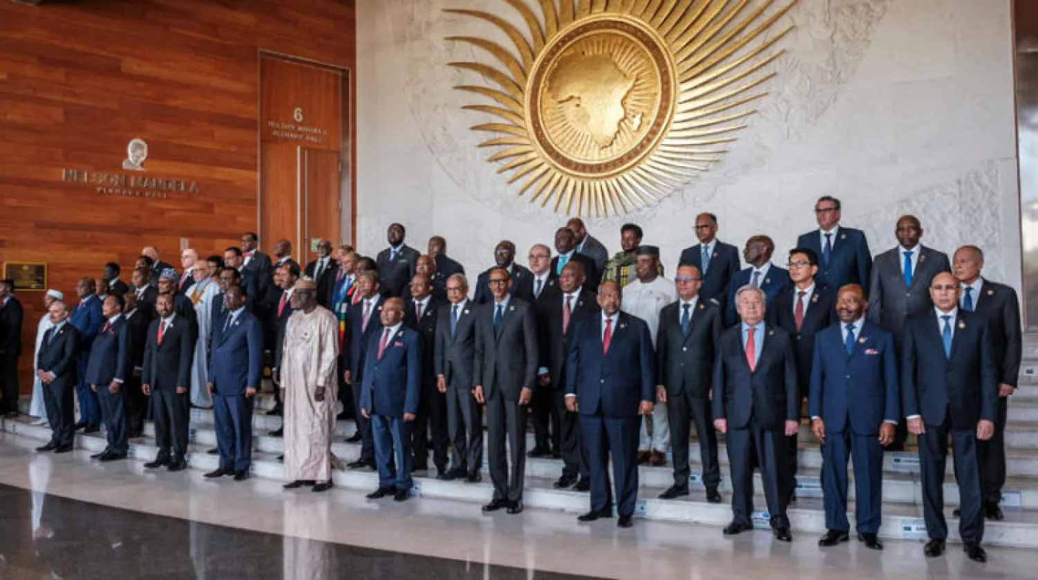 صورة جماعية للقادة المشاركين في قمة الاتحاد الأفريقي في أديس أبابا أمس (أ.ف.ب)