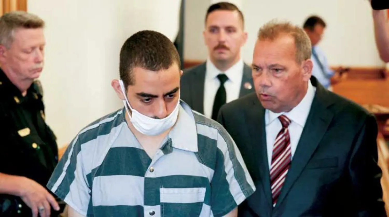 هادي مطر المعتدي على سلمان رشدي في المحكمة أغسطس الماضي (رويترز)