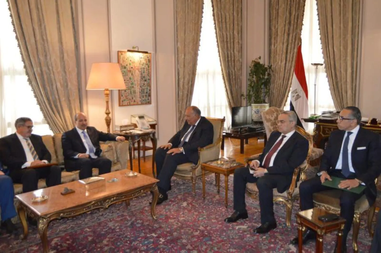 شكري خلال استقبال رئيس مجلس المستشارين المغربي في القاهرة (الخارجية المصرية)