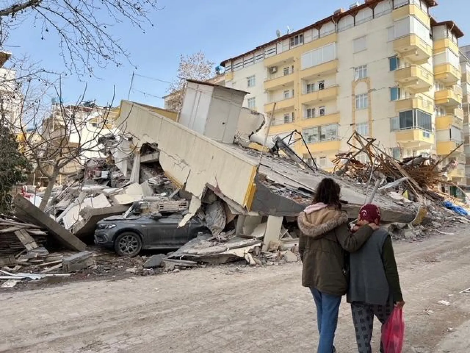 مشهد من كهرمان ماراش صباح الخميس (رويترز)