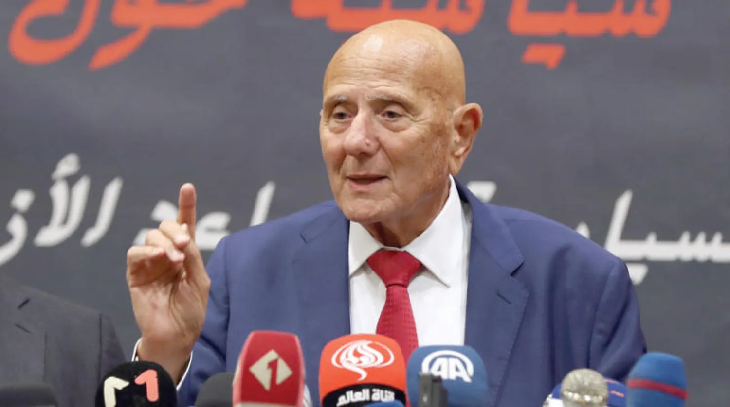 نجيب الشابي رئيس «جبهة الخلاص الوطني» المعارضة التي دعت لتظاهرة يوم الأحد ورفضتها السلطات (إ.ب.أ)