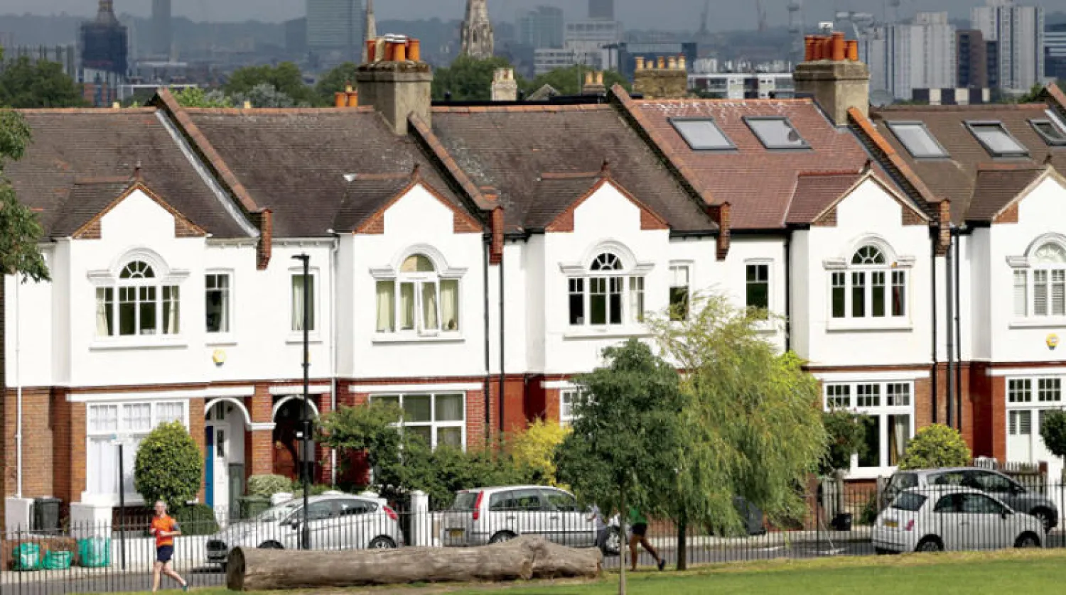 أحد أحياء جنوب العاصمة البريطانية لندن (رويترز)