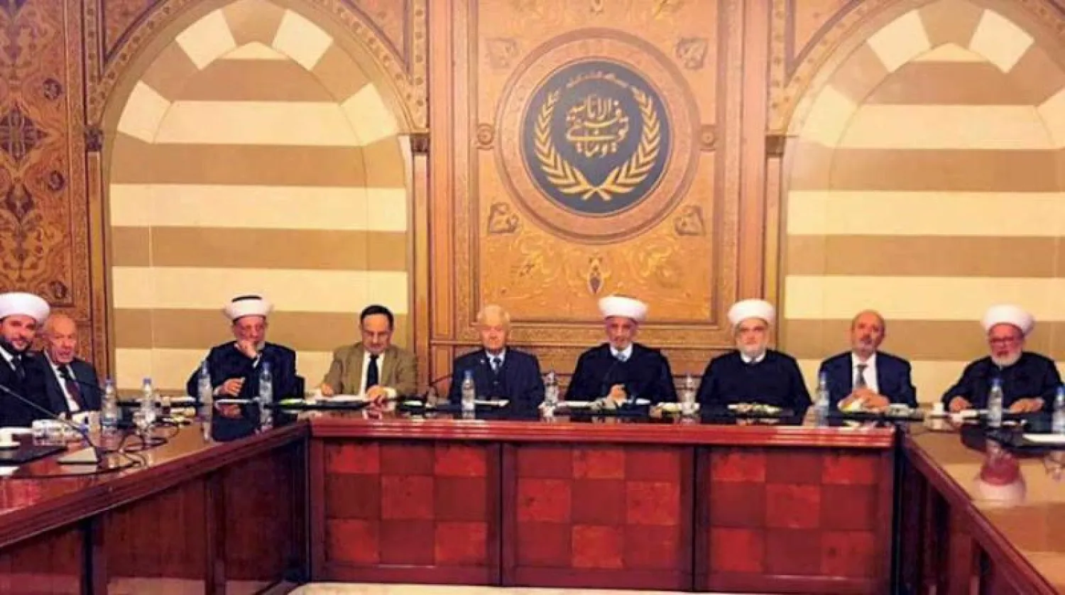 من اجتماع المجلس الشرعي الإسلامي أمس برئاسة المفتي دريان (دار الفتوى)