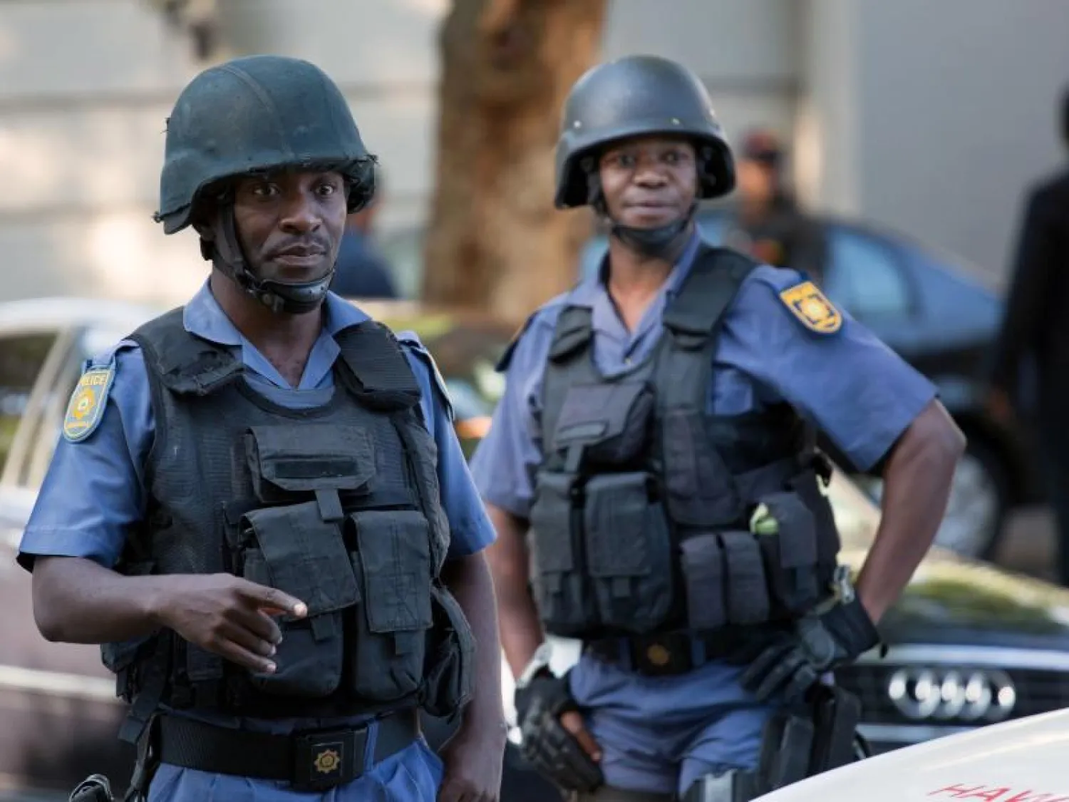 عناصر من الشرطة في جوهانسبرغ (أرشيفية - رويترز)