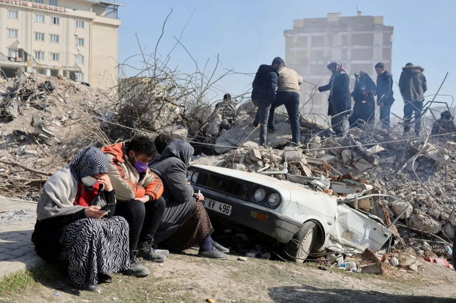 Merkez üssü Kahramanmaraş olan depremlerde kaç kişinin kaybolduğu bilinmiyor (Reuters)


