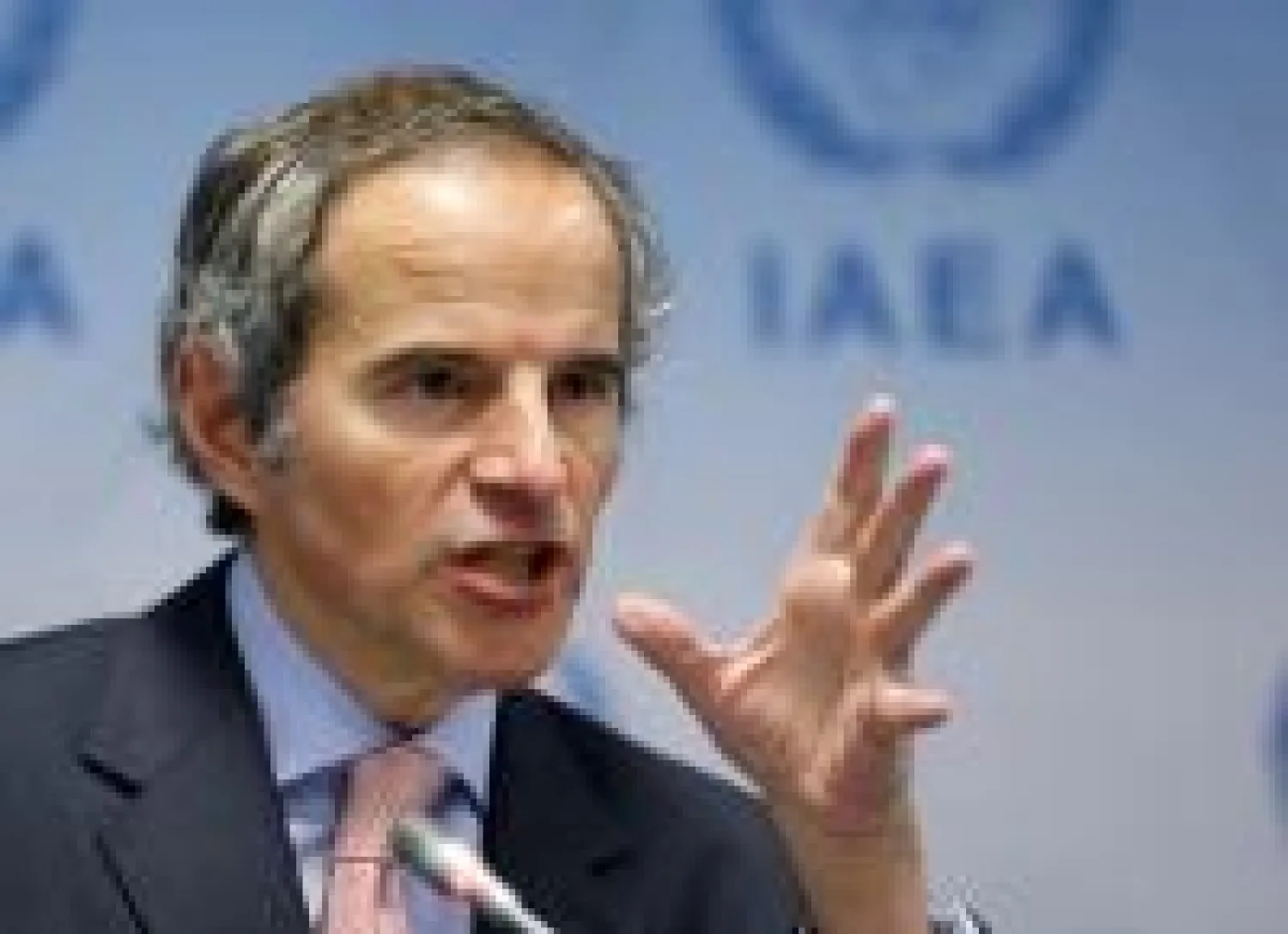 غروسي في فيينا الاثنين (رويترز)