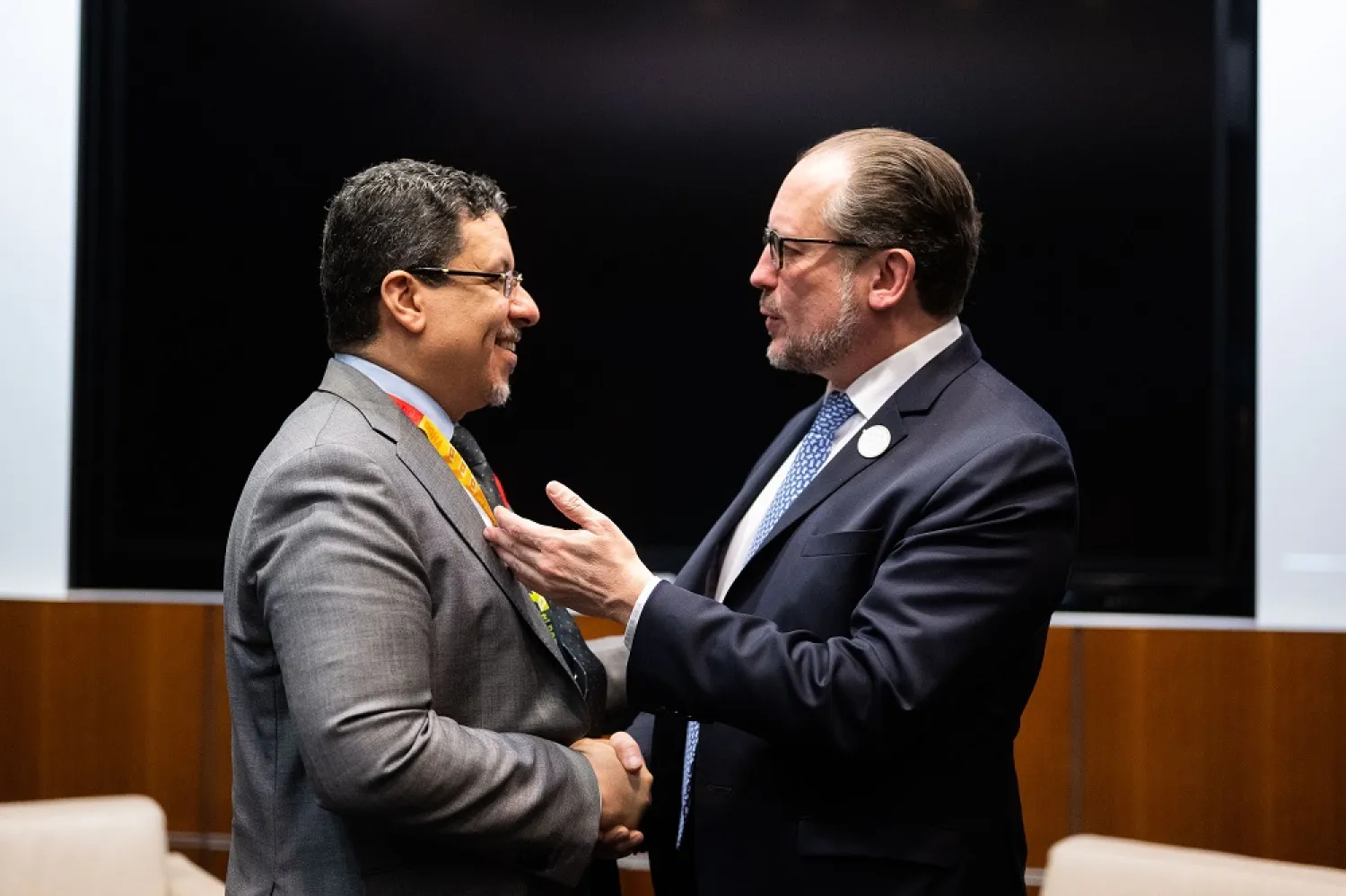05 March 2023, Qatar, Doha: Austria's Foreign Minister Alexander Schallenberg (R) speaks with his Yemeni counterpart Ahmed Awad bin Mubarak on the sidelines of the fifth United Nations Conference on the Least Developed Countries. (BMEIA/APA/dpa)