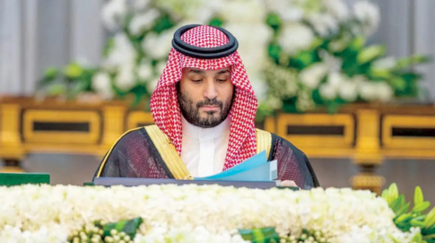 الأمير محمد بن سلمان مترئساً جلسة مجلس الوزراء بقصر عرقة (واس)
