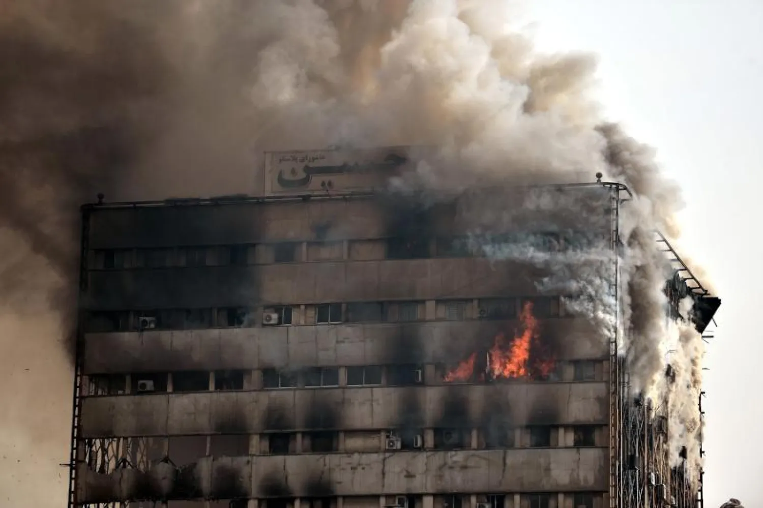 انفجار سابق بمبنى سكني في إيران (أرشيفية)