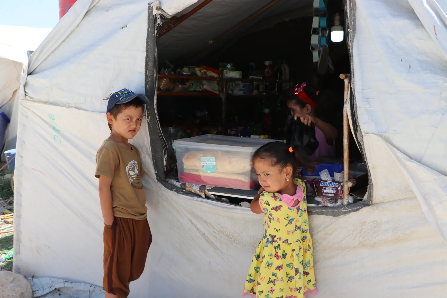 أطفال في مخيم روج من أسر وعائلات مقاتلي «داعش» من جنسيات غربية وعربية