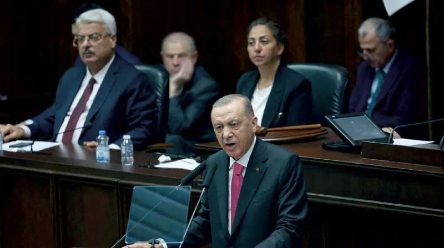 إردوغان مخاطباً أعضاء حزبه في أنقرة أمس (أ.ف.ب)