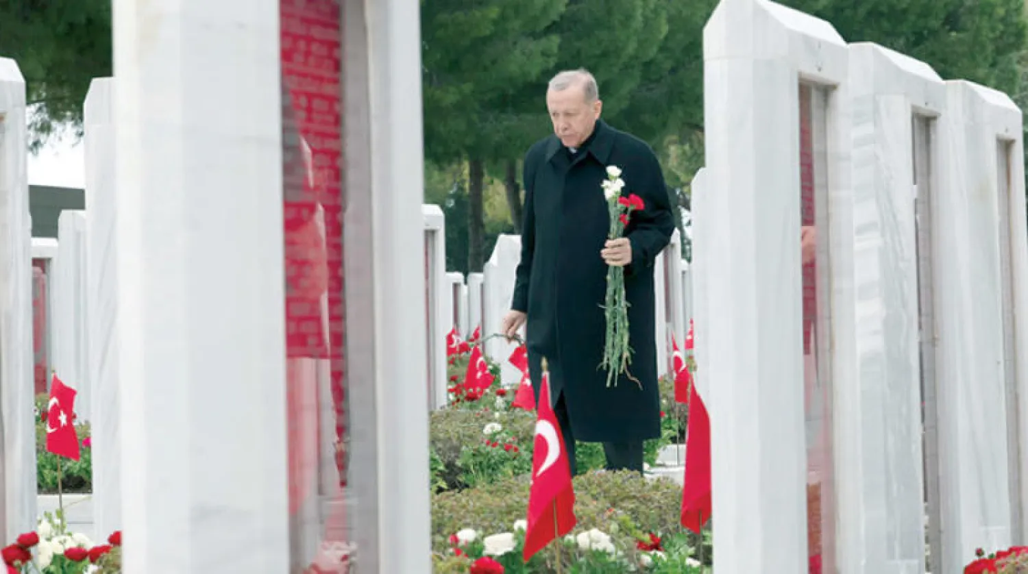 إردوغان خلال احتفال بمناسبة يوم الشهيد أمس (د.ب.أ)
