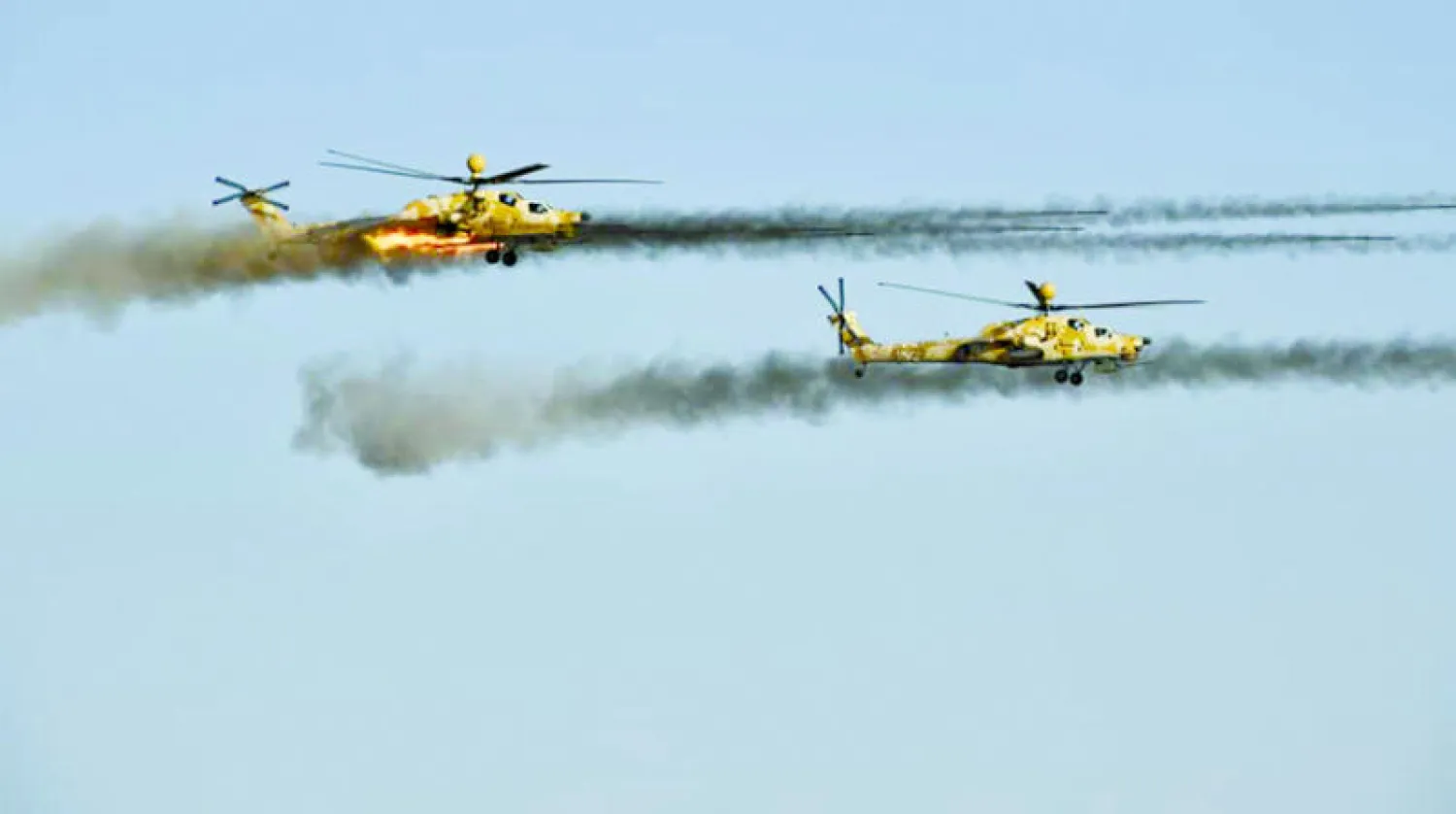 طائرات مروحية جزائرية خلال مناورات حربية (وزارة الدفاع الجزائرية)