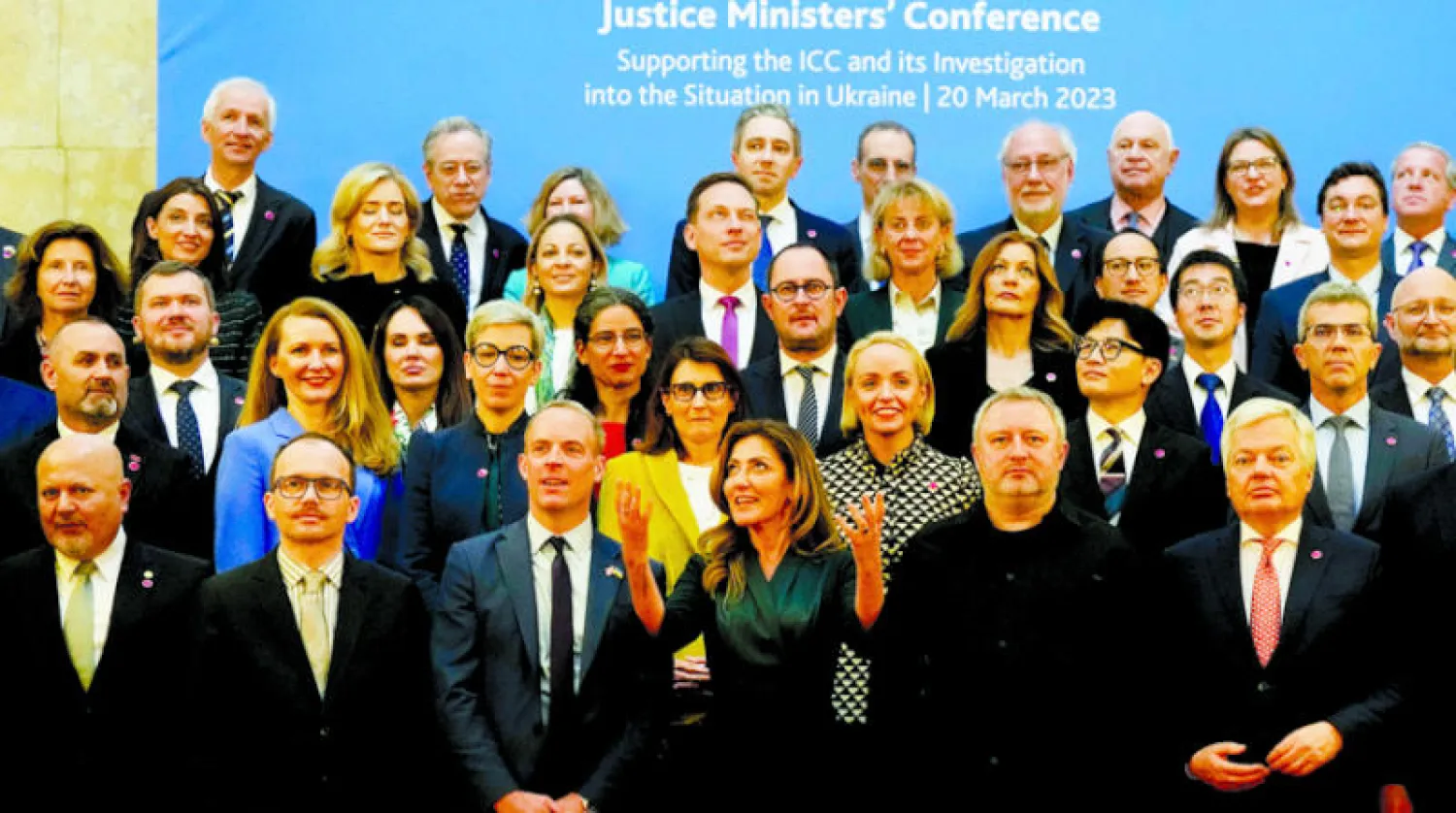 وزراء عدل الدول المشاركة في مؤتمر لندن أمس لتمويل تحقيق الجنائية الدولية حول أوكرانيا (أ.ب)